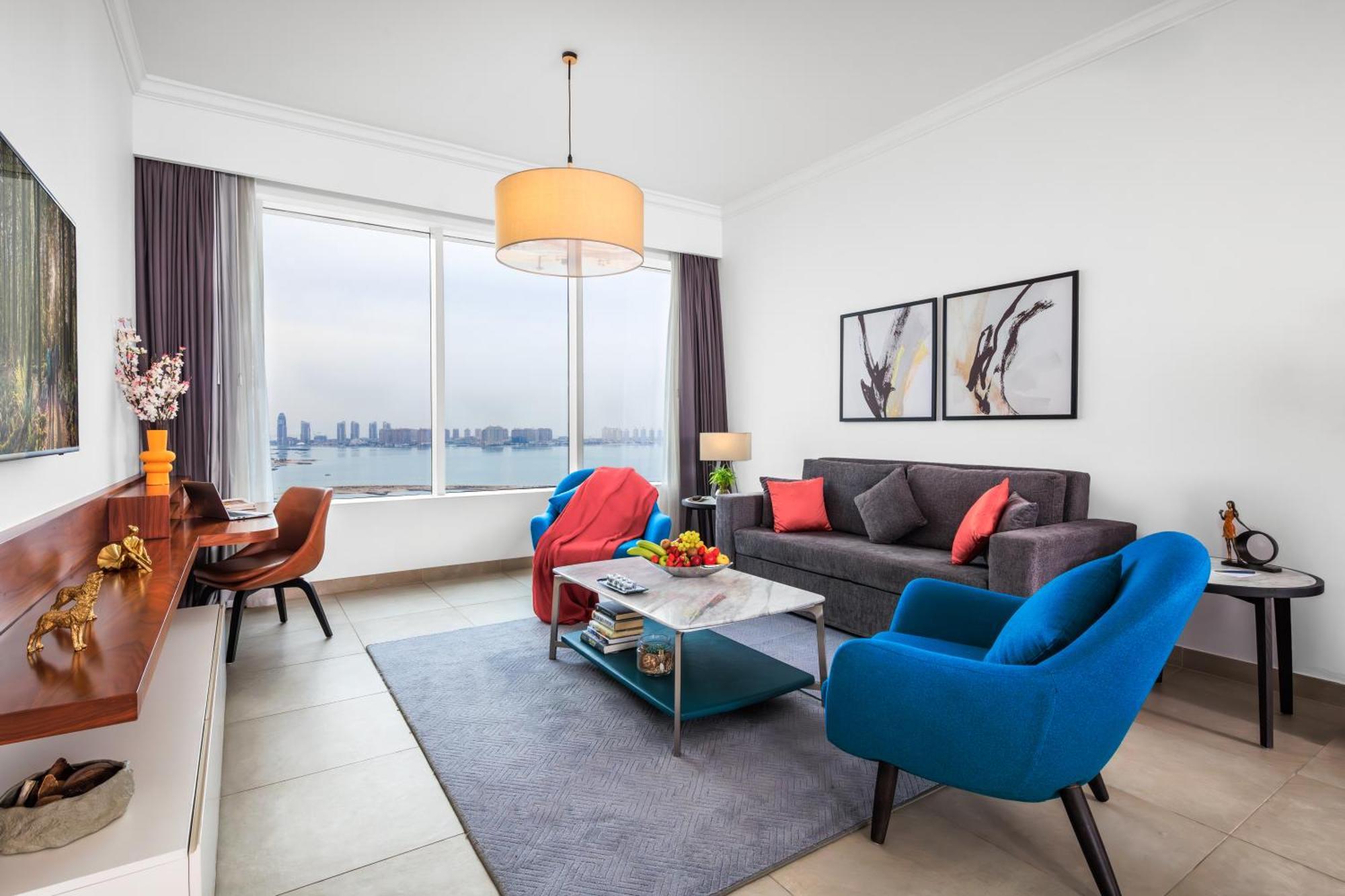Somerset West Bay Doha Exteriör bild Living room